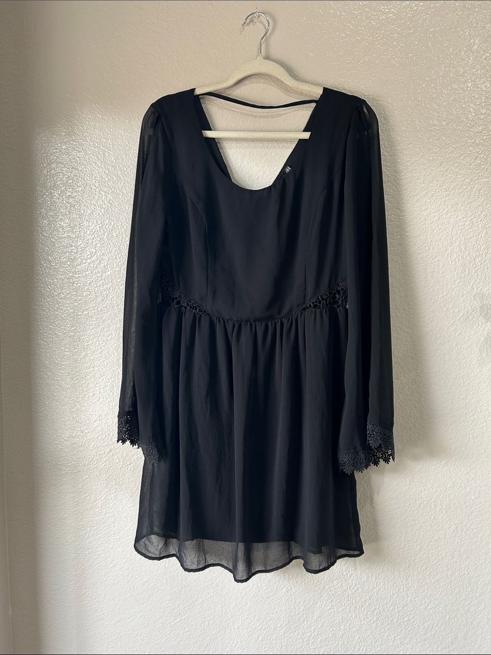 Doe & Rae Black Long-Sleeve Lace-Trim Mini Dress Sz L Whimsigoth Witchy TC0719